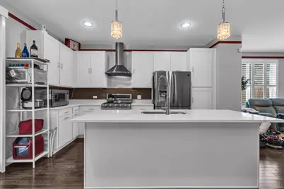 843 Lexington Circle E, Des Plaines, IL 60016 - Photo 14