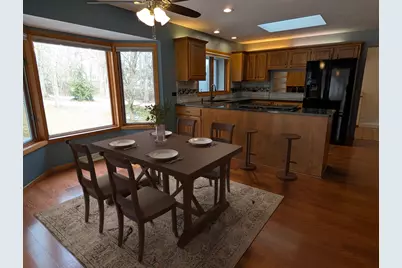 684 Sioux Drive, Freeport, IL 61032 - Photo 10