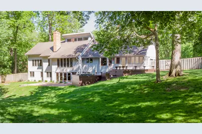 684 Sioux Drive, Freeport, IL 61032 - Photo 32