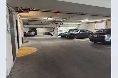 6433 W Belle Plaine Avenue #302, Chicago, IL 60634 - Photo 18