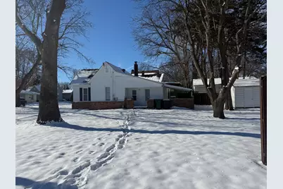 912 W Olive Street, Decatur, IL 62526 - Photo 6