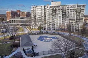 8809 Golf Rd, Niles, IL 60714 - Photo 18