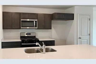 6550 Linden Trail #B, Wonder Lake, IL 60097 - Photo 8