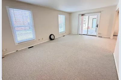 [Address not provided], Hoffman Estates, IL 60169 - Photo 10