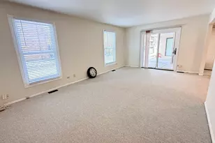 [Address not provided], Hoffman Estates, IL 60169 - Photo 10