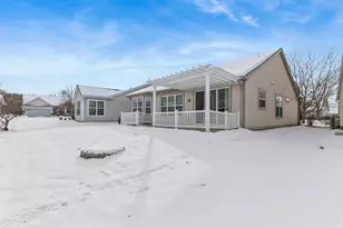 2659 Venetian Ln, Elgin, IL 60124 - Photo 18