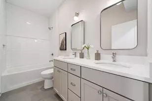 1631 N Lawndale Ave, Chicago, IL 60647 - Photo 20