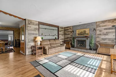 502 W 7th Street, Lockport, IL 60441 - Photo 2