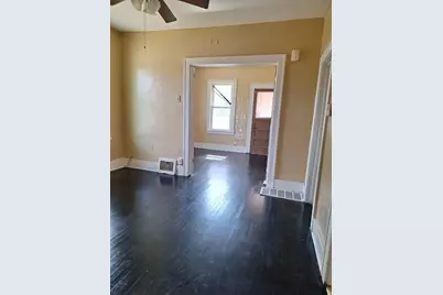 627 Douglas Avenue, Calumet City, IL 60409 - Photo 8