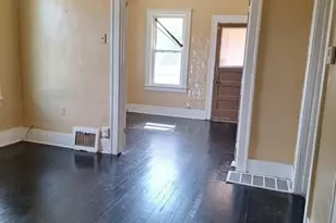 627 Douglas Ave, Calumet City, IL 60409 - Photo 8