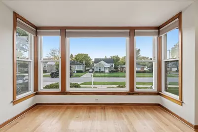 1907 Suffolk Avenue, Westchester, IL 60154 - Photo 10
