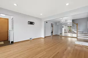 1907 Suffolk Ave, Westchester, IL 60154 - Photo 8