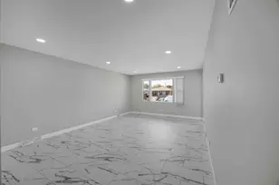 13921 S Manistee Ave, Burnham, IL 60633 - Photo 4