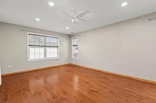 754 Rockhurst Rd, Bolingbrook, IL 60440 - Photo 8