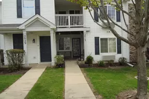2013 Silverstone Dr, Carpentersville, IL 60110 - Photo 1
