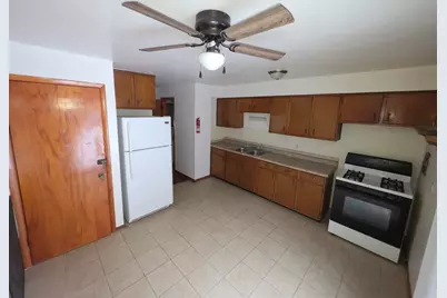 934 E 84th Place #B, Chicago, IL 60619 - Photo 4