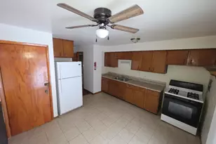 934 E 84th Pl, Chicago, IL 60619 - Photo 4