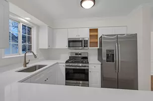 3248 Hampshire Ln, Waukegan, IL 60087 - Photo 10