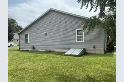 302 S Walnut Street, Colfax, IL 61728 - Photo 24