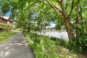 6223 Lake Park Ln, Willowbrook, IL 60527 - Photo 18