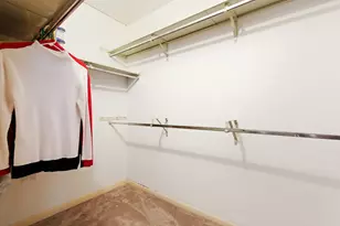 6223 Lake Park Ln, Willowbrook, IL 60527 - Photo 12