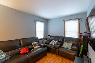 873 Shady Ln, Aurora, IL 60506 - Photo 10