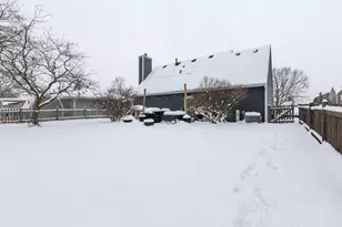 873 Shady Ln, Aurora, IL 60506 - Photo 20