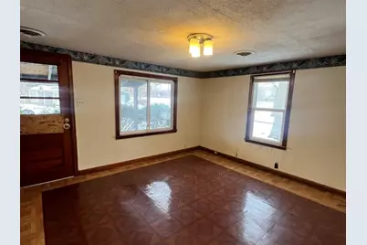 206 Crestwood Avenue, Tilton, IL 61833 - Photo 2