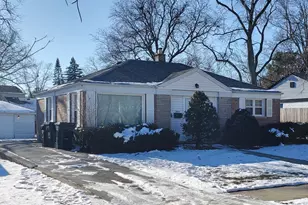 2049 Magnolia Rd, Homewood, IL 60430 - Photo 10