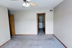 1851 Indian Hill Ln, Aurora, IL 60503 - Photo 14