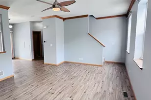 1851 Indian Hill Ln, Aurora, IL 60503 - Photo 8