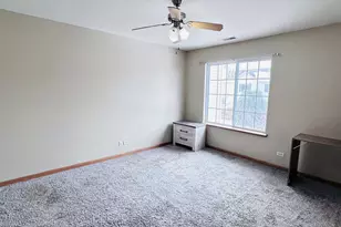 1851 Indian Hill Ln, Aurora, IL 60503 - Photo 12