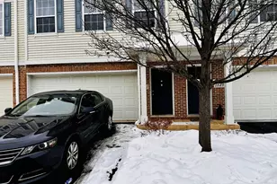 1851 Indian Hill Ln, Aurora, IL 60503 - Photo 2