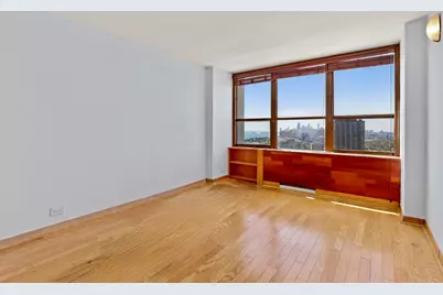 655 W Irving Park Road #4101, Chicago, IL 60613 - Photo 12