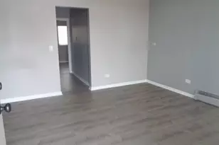 1340 N Main St, Wheaton, IL 60187 - Photo 6