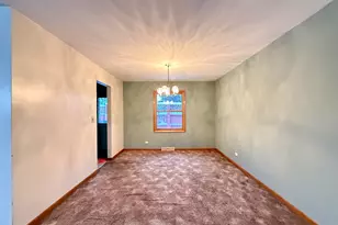 1980 Sapphire Ln, Aurora, IL 60506 - Photo 6