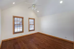 2652 Charlestowne Ln, Naperville, IL 60564 - Photo 32