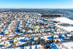 2652 Charlestowne Ln, Naperville, IL 60564 - Photo 4