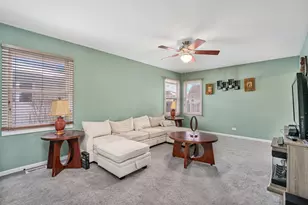 2010 Primrose Dr, Plainfield, IL 60586 - Photo 2