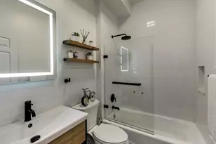 2919 N Southport Ave, Chicago, IL 60657 - Photo 12