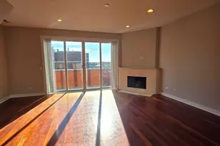 2358 W School St, Chicago, IL 60618 - Photo 4