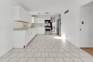 403 Prairie Ave, Calumet City, IL 60409 - Photo 12