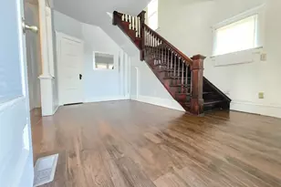 481 Division St, Elgin, IL 60120 - Photo 2