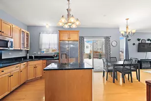 420 Wilshire Ln, Bolingbrook, IL 60440 - Photo 6