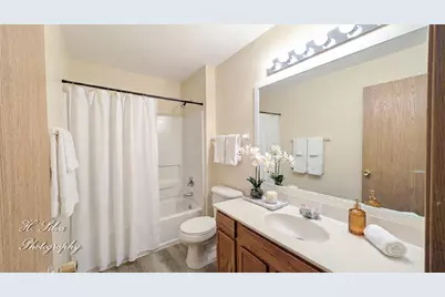 1431 Silverstone Drive #1431, Carpentersville, IL 60110 - Photo 10