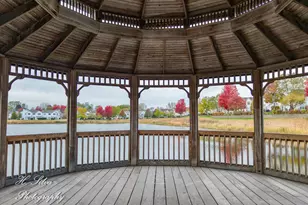 1431 Silverstone Dr, Carpentersville, IL 60110 - Photo 16