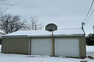 30368 Prairie St, Rock Falls, IL 61071 - Photo 2