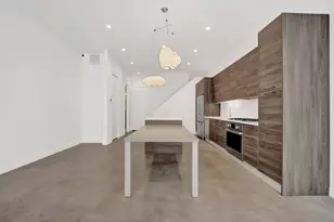 1017 N Cleveland Ave, Chicago, IL 60610 - Photo 8