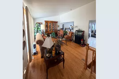 9013 Oriole Avenue, Morton Grove, IL 60053 - Photo 4