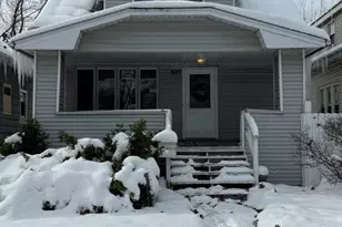 5710 N Karlov Ave, Chicago, IL 60646 - Photo 1